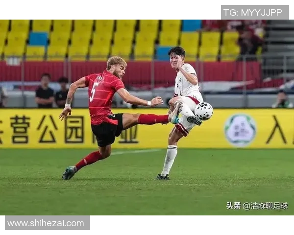 广岛三箭与浦和红钻历史交锋记录分析与战绩回顾